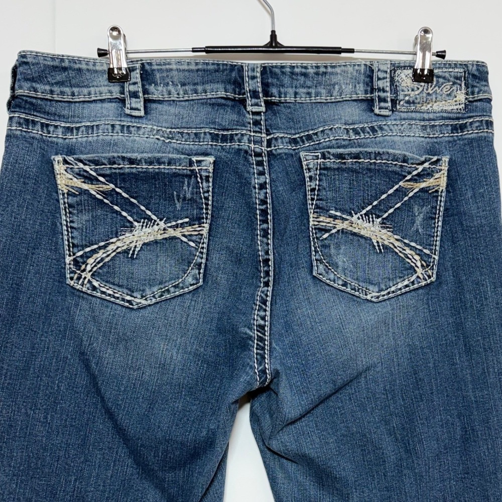 Silver Jeans Women 18 38X30 Blue Tuesday Bootcut Low Rise Distressed Western Y2K